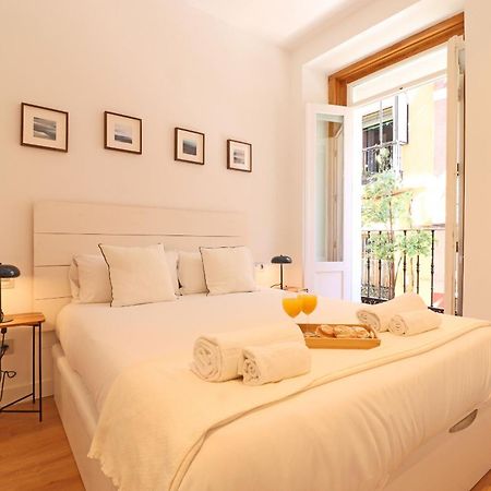 Reina Sofia Suite I Madrid Exterior photo