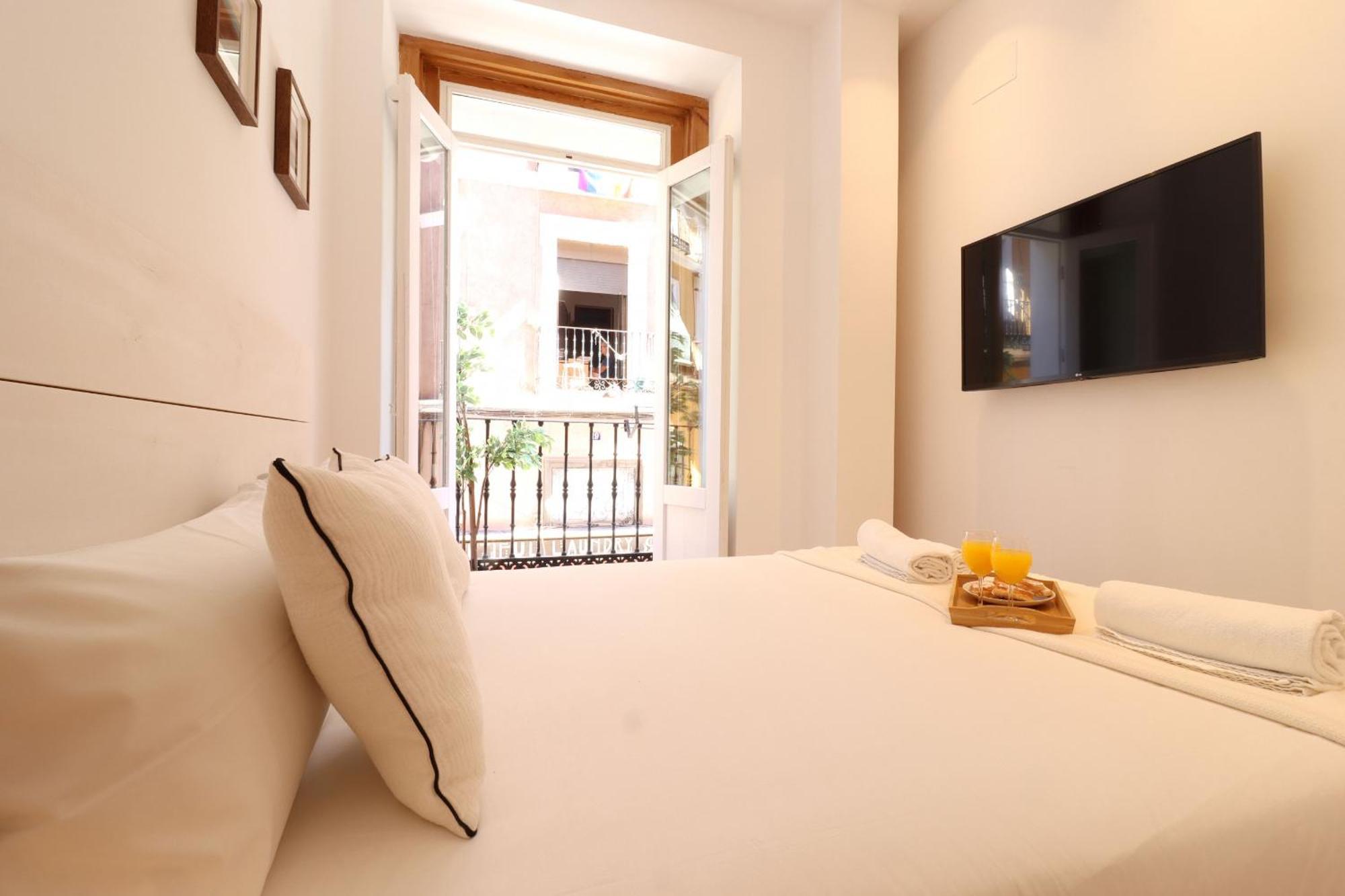 Reina Sofia Suite I Madrid Exterior photo