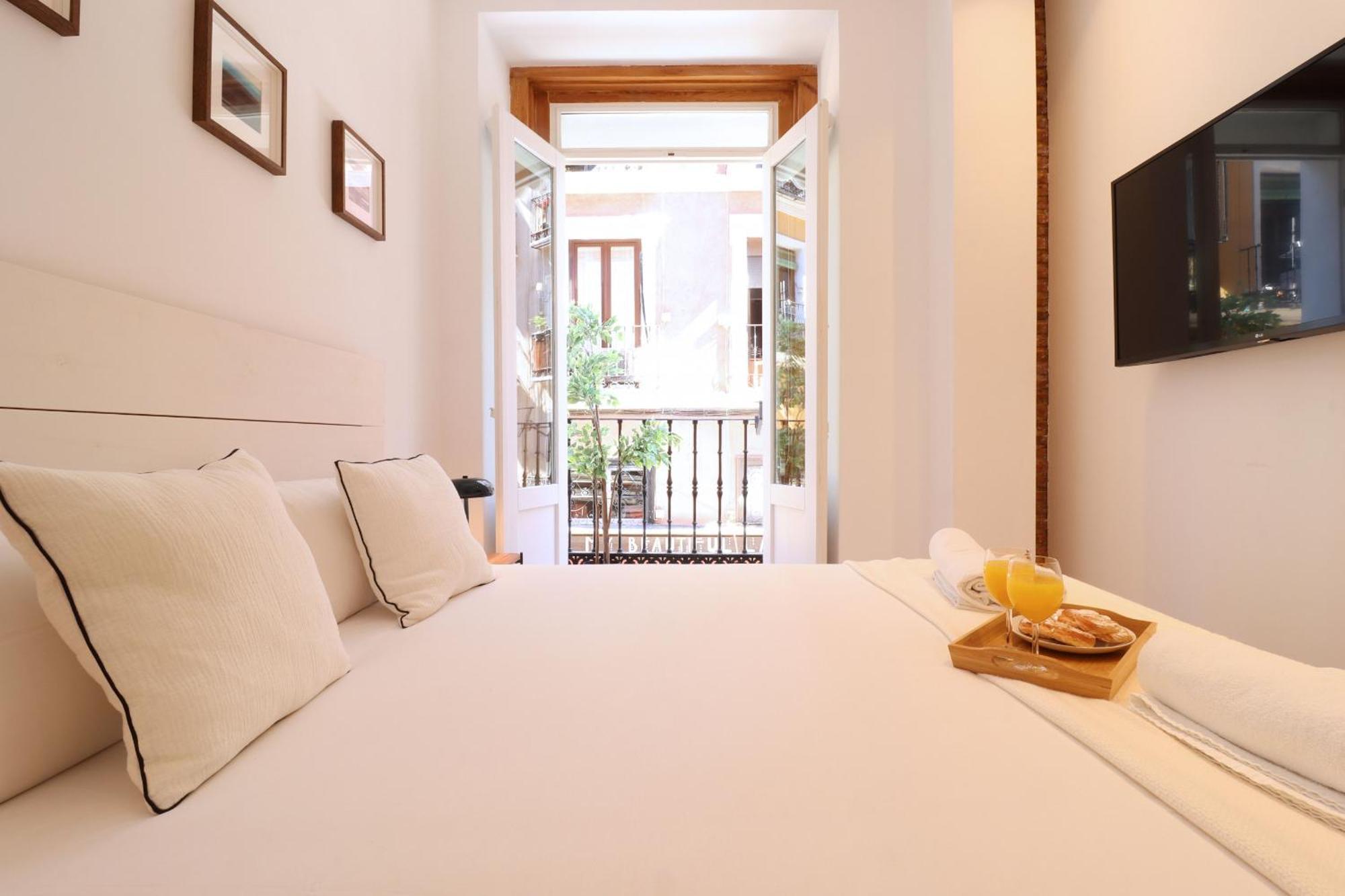 Reina Sofia Suite I Madrid Exterior photo